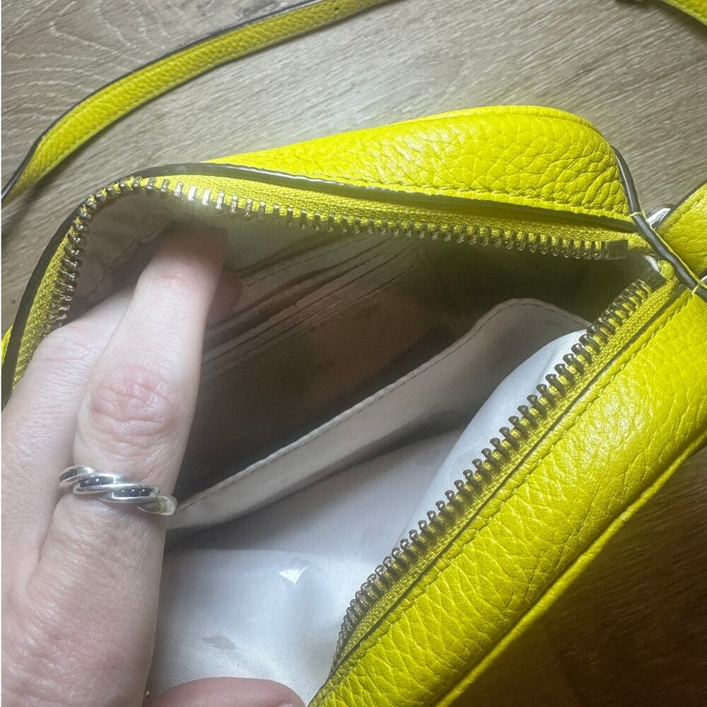 Kate Spade Kourtney Yellow Leather Camera Crossbody Bag Tassel - Picture 9 of 11